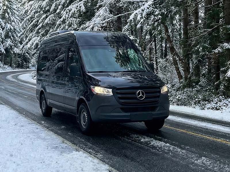 Sprinter in the Snow