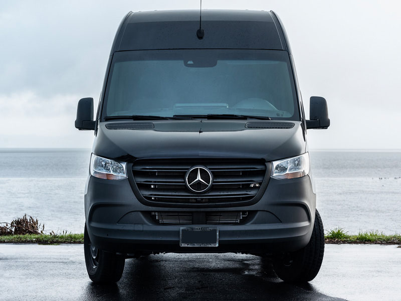 Mercedes-Benz Sprinter Executive Front view