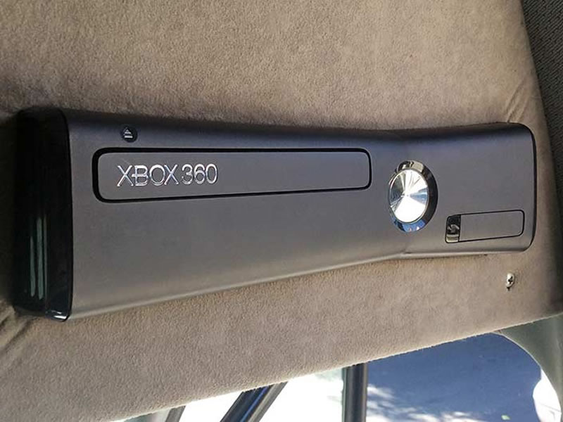 Bench Sprinter XBox Game Console